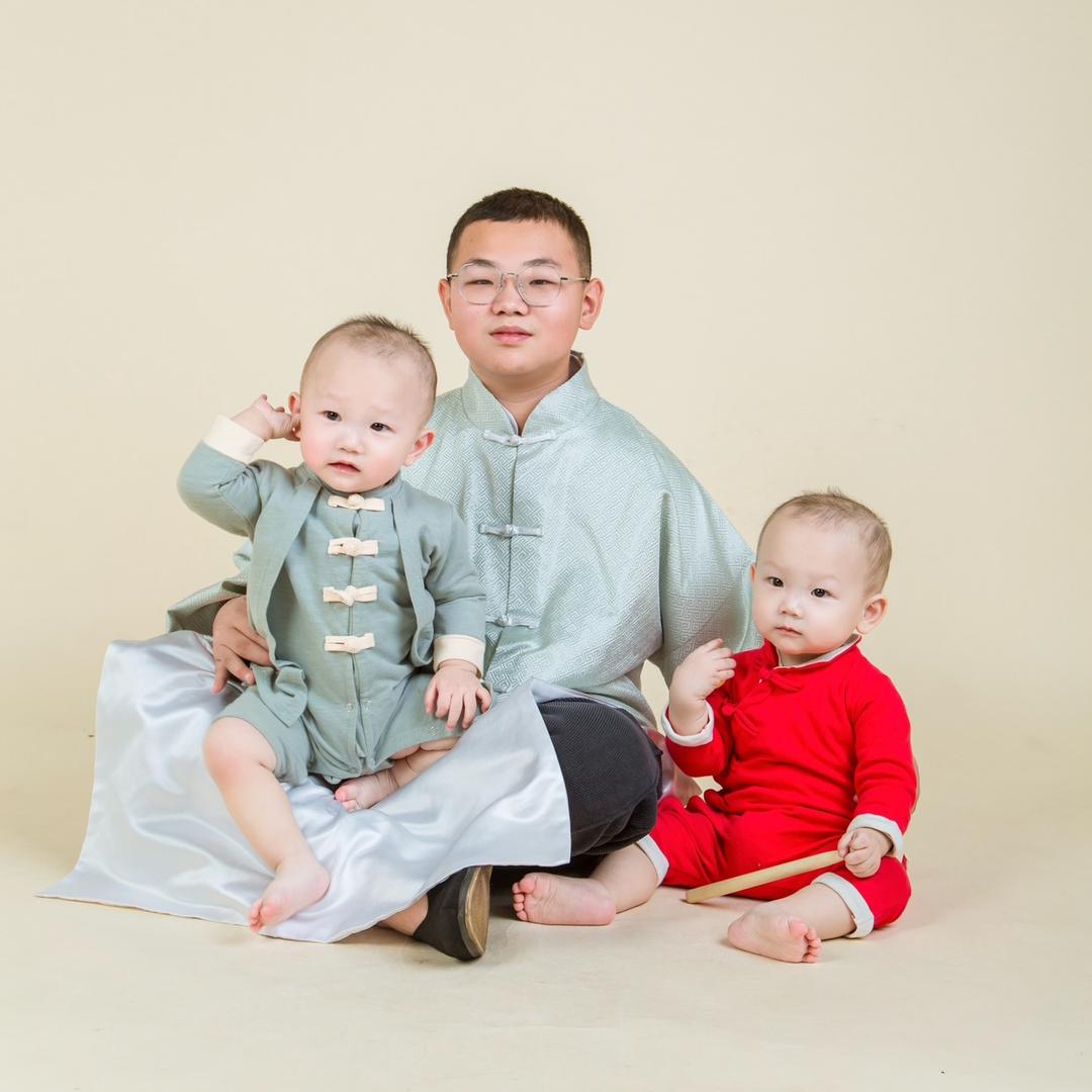 三个臭小子