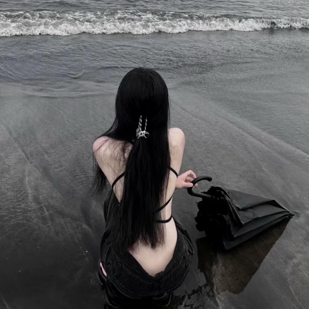 卖膜的丹丹
