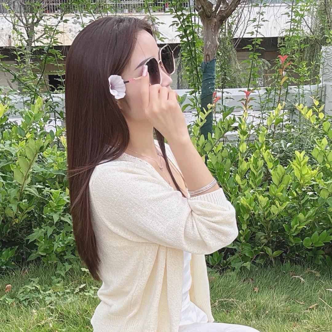 邓小姐💋
