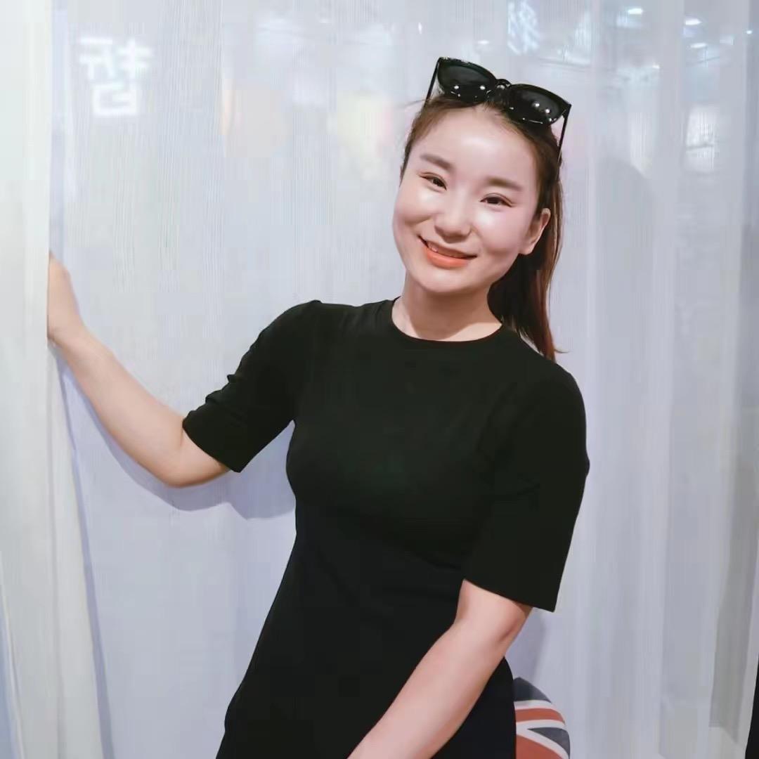 徐静家微胖穿搭3店