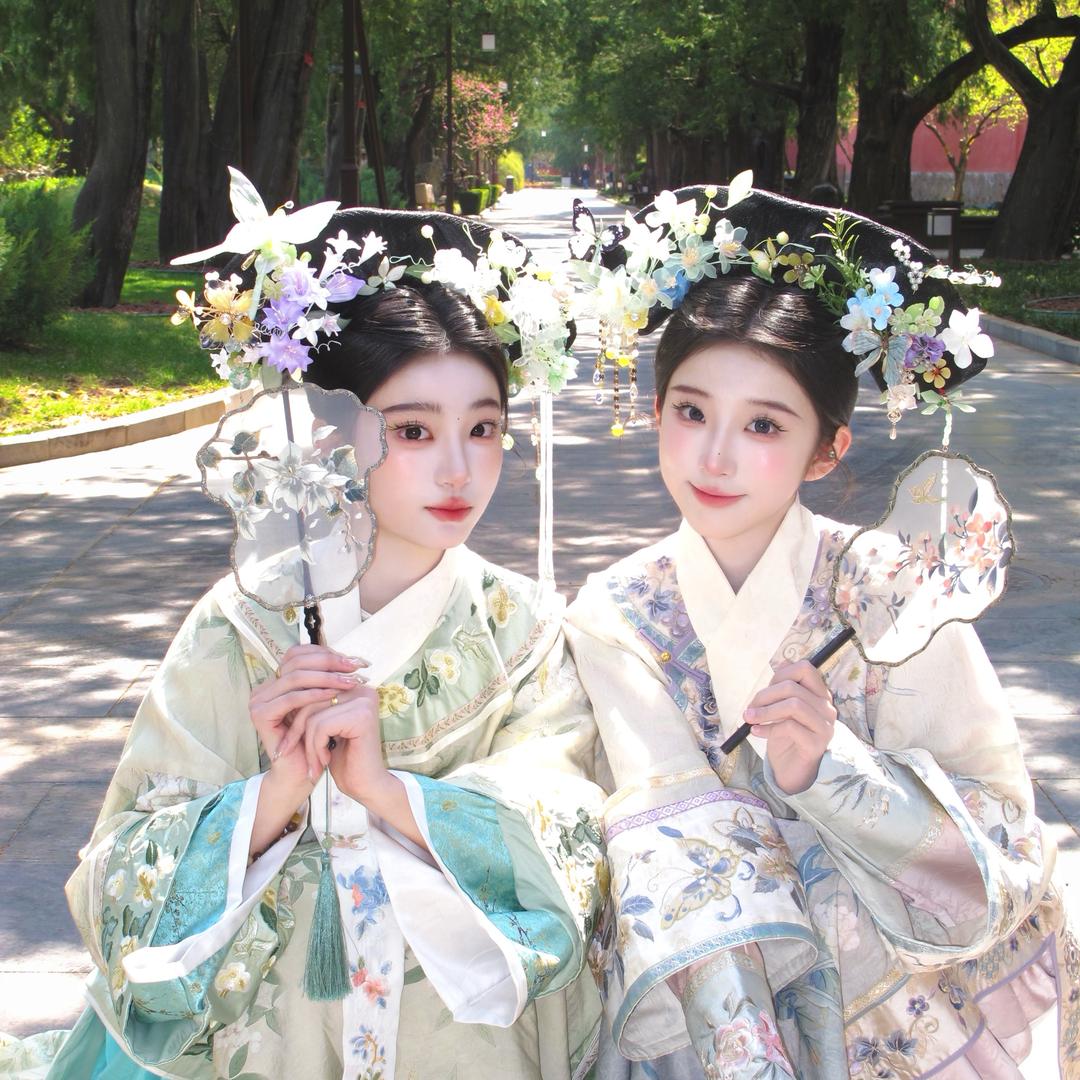 北京星光兔西扶海棠美妆集