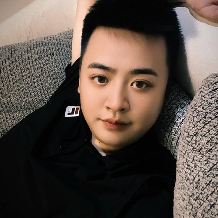 小二🥂