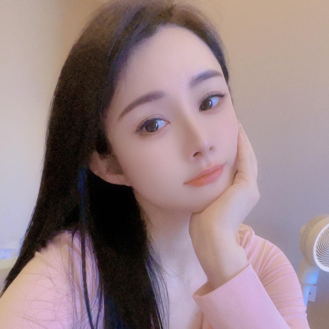 李靓靓