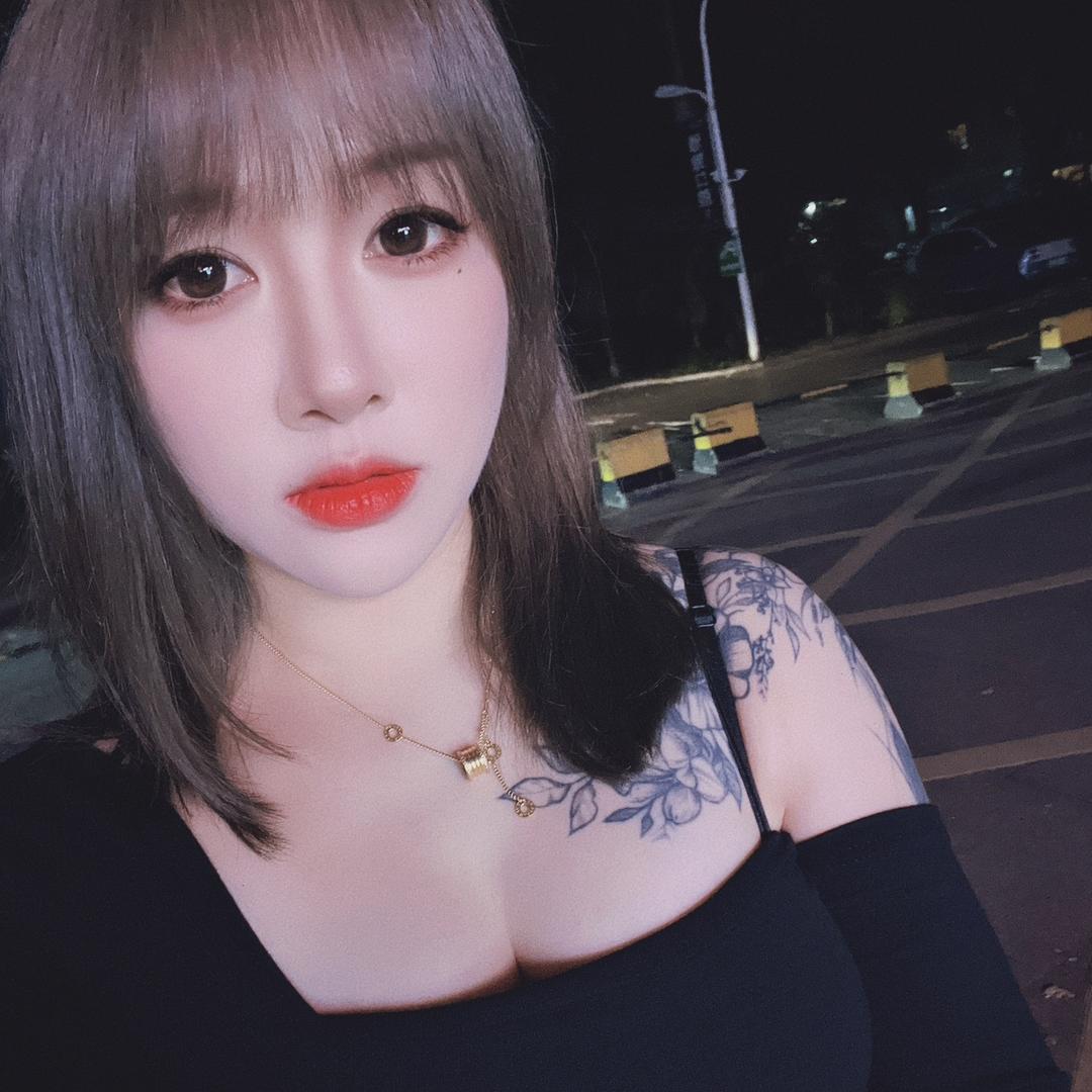 不是我想笑、是生活需要。