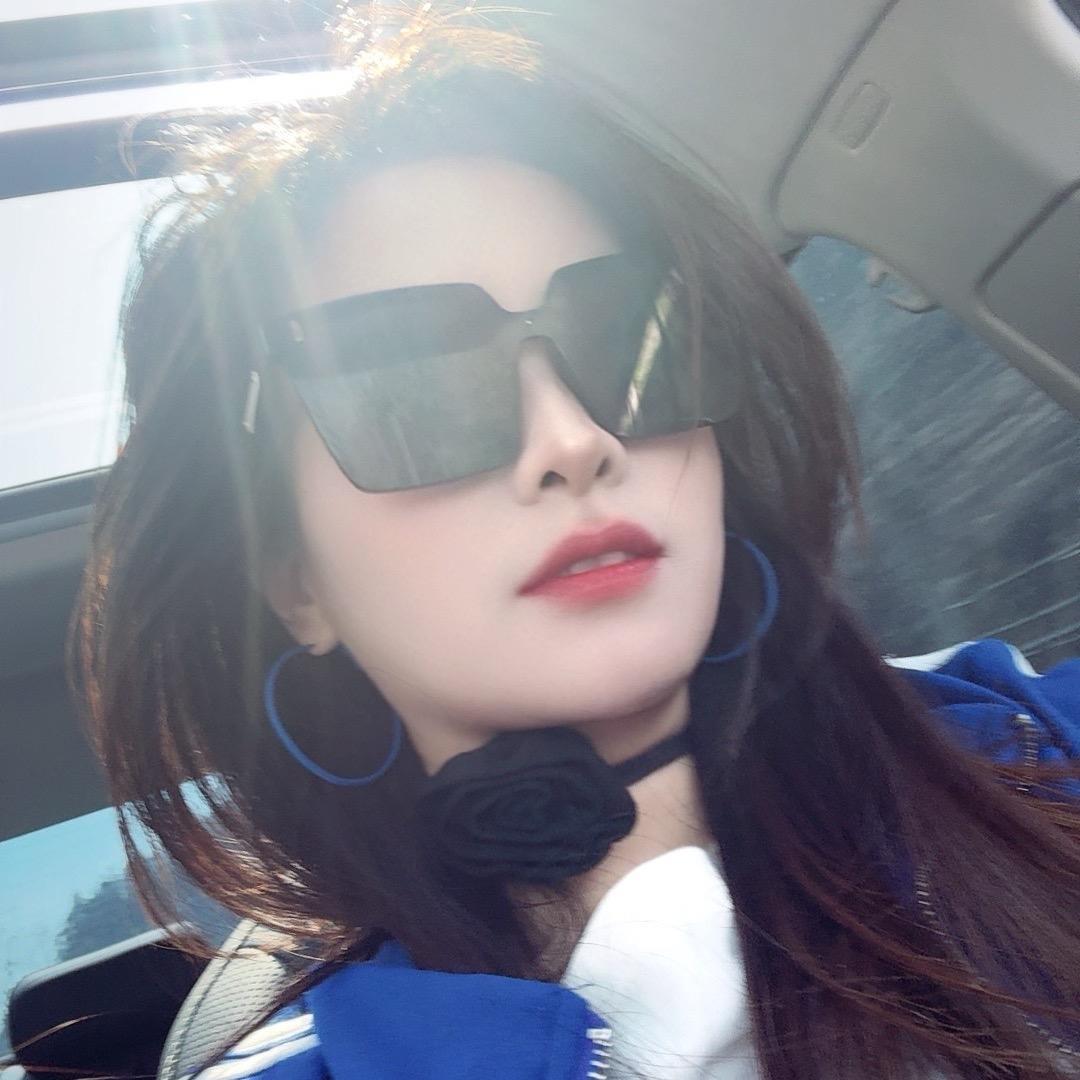 谁明秀儿心