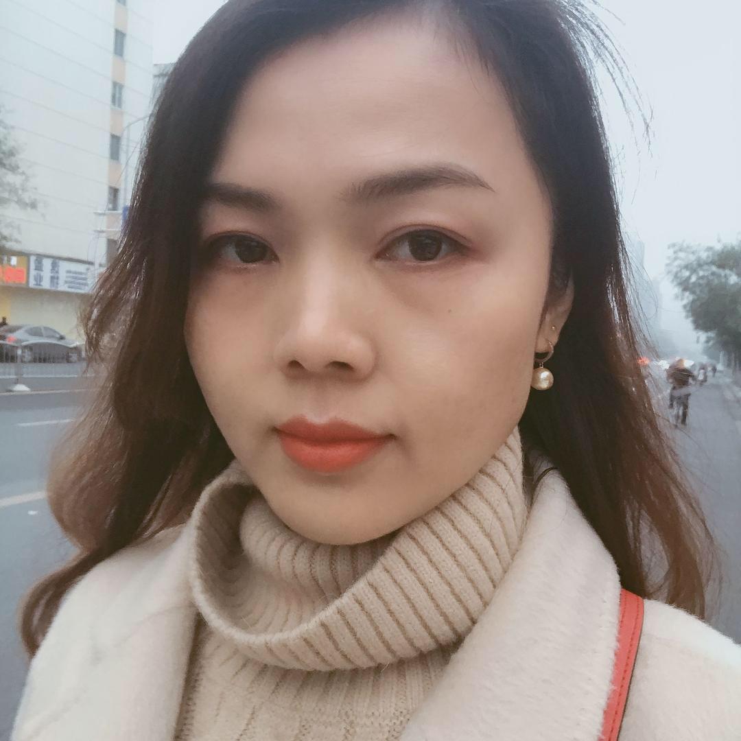 海棠人家火锅店任姑娘