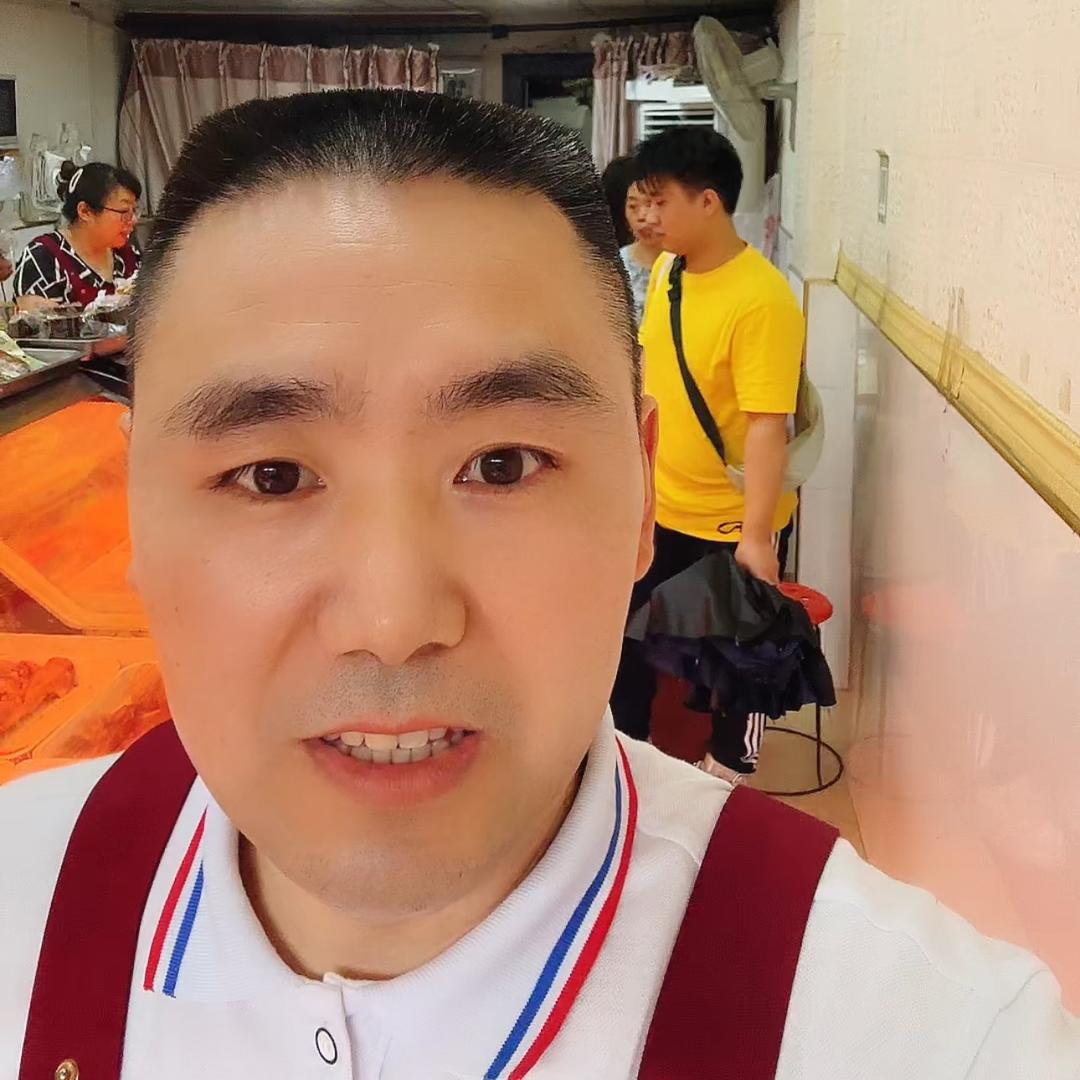 嘉陵龙鸭子卤菜坊龙哥