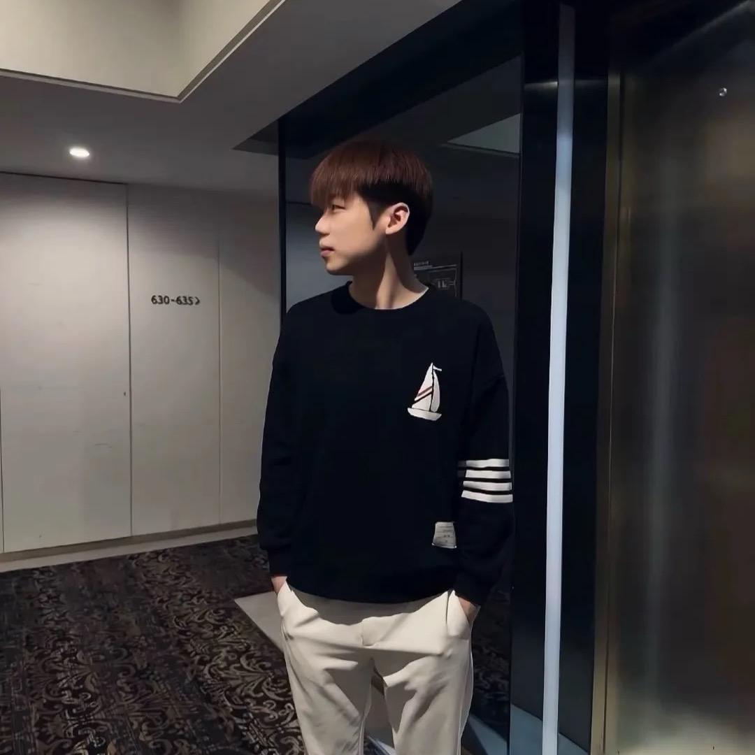 男  嘉宾
