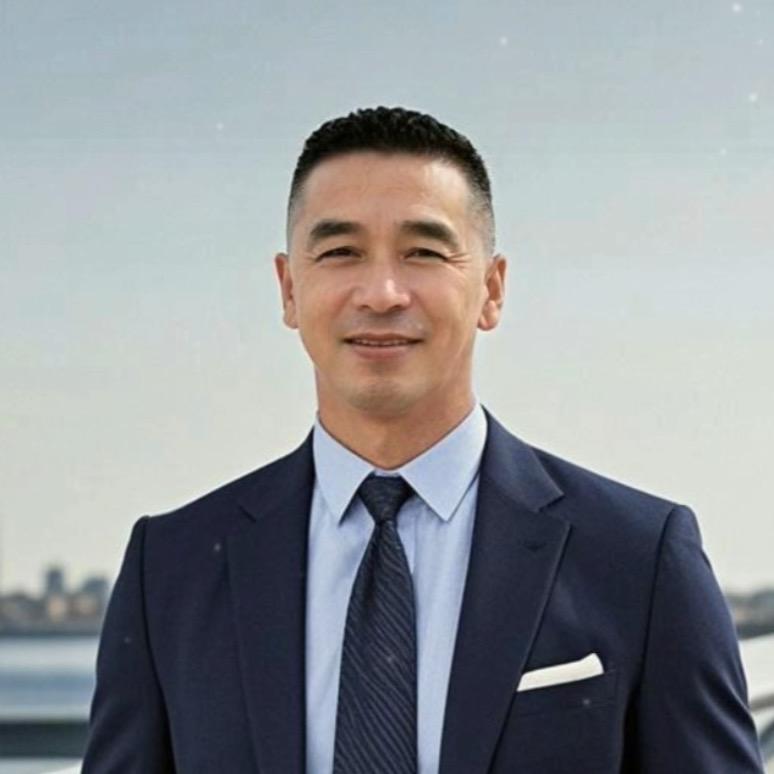 李昱震