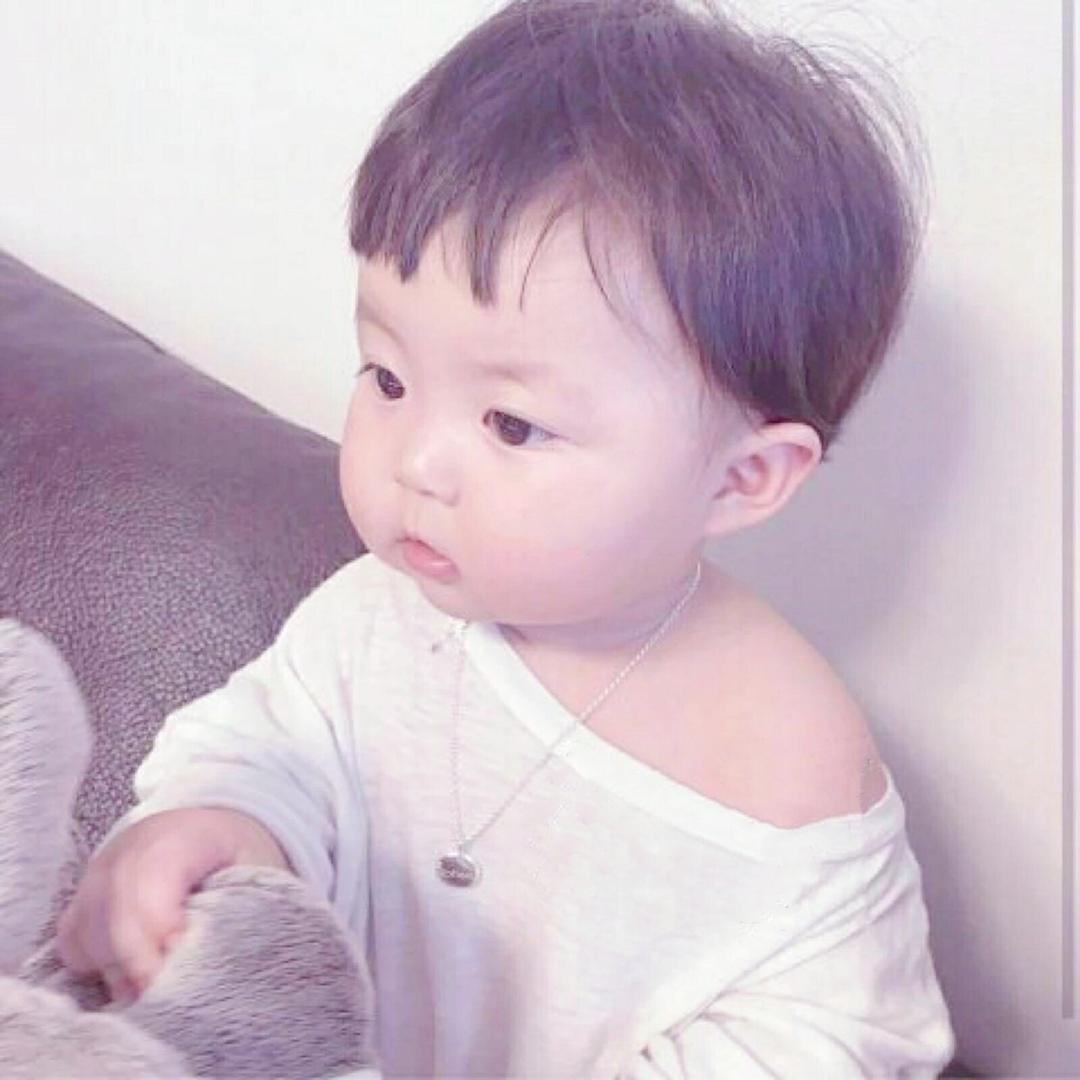 李