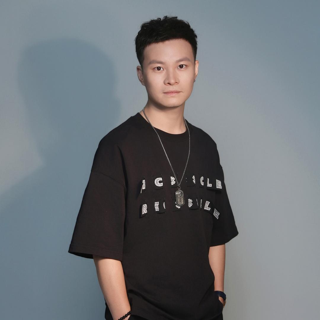 武汉硚口发型设计师阿丰