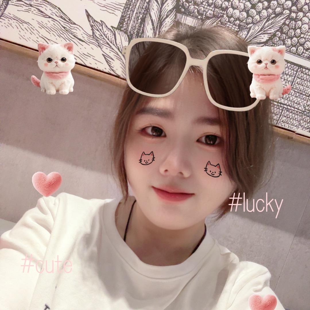 🌈🍒小芳