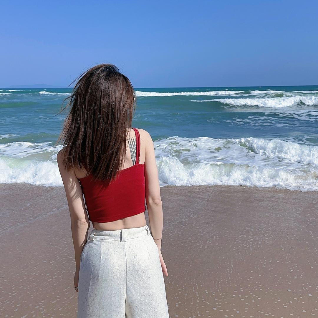 娜娜爱吃瓜（商贸部）