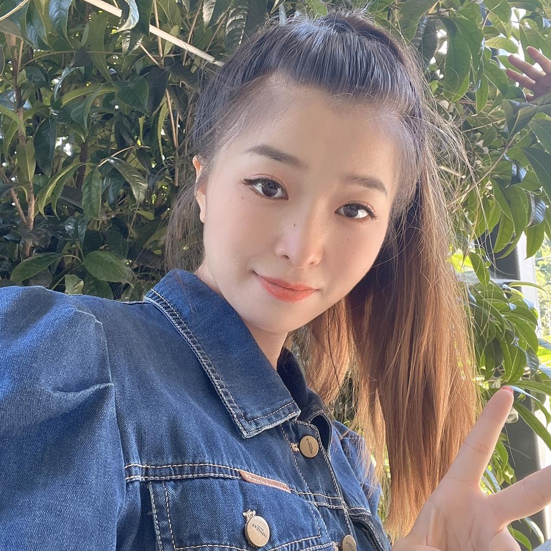 8月的你