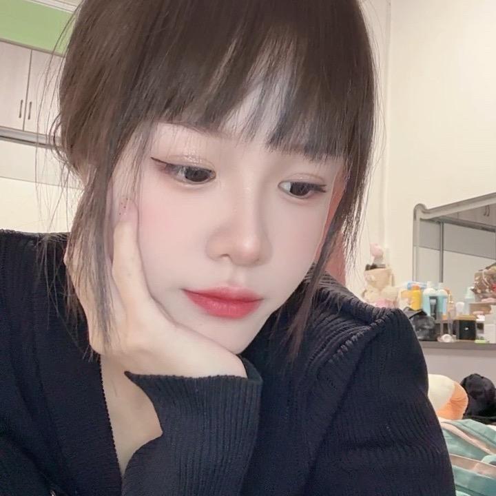 茹茹.