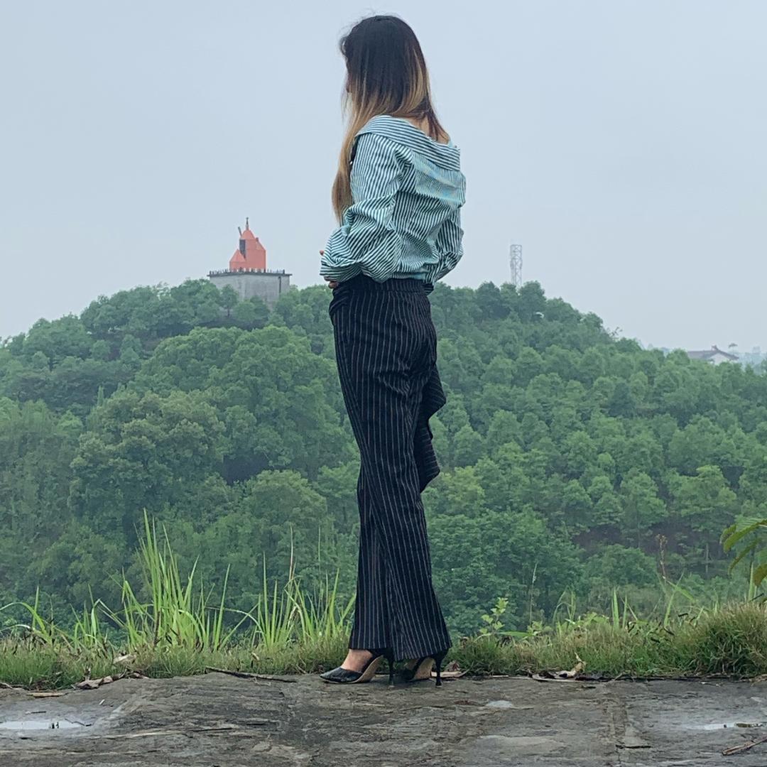 “”清风 绕 周周“”