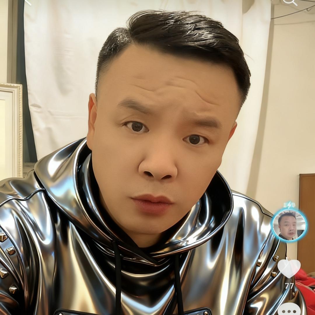 1. 唱跳搞笑役🤪