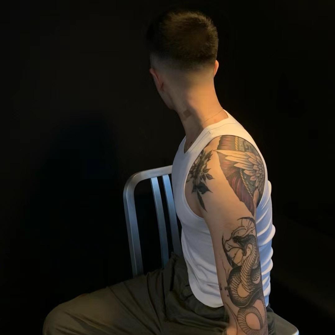 齐.