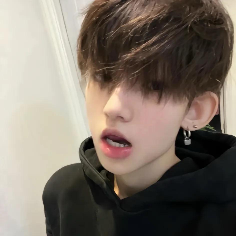 乖孩子没🍬吃