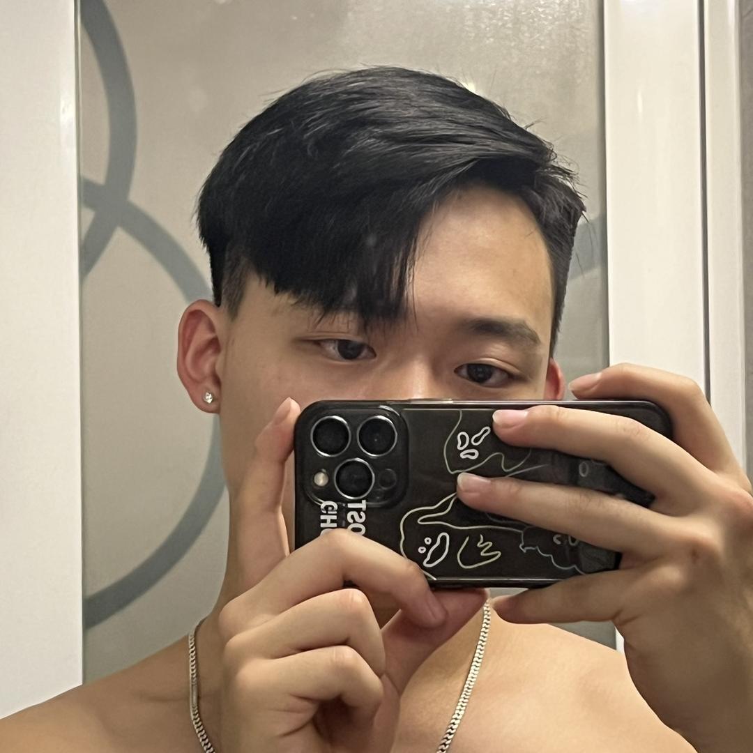 镇玮