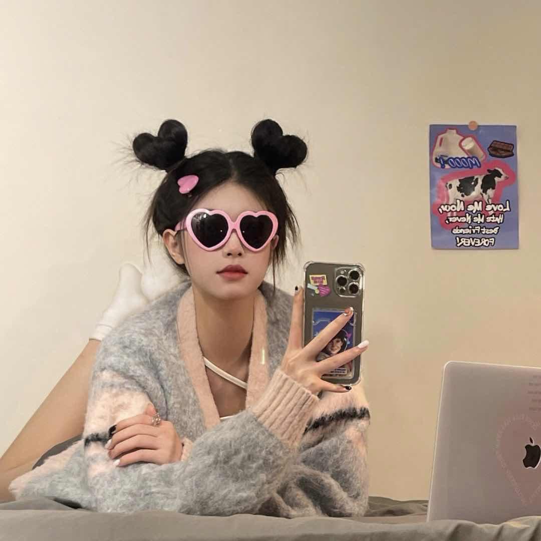 奶盖七七.
