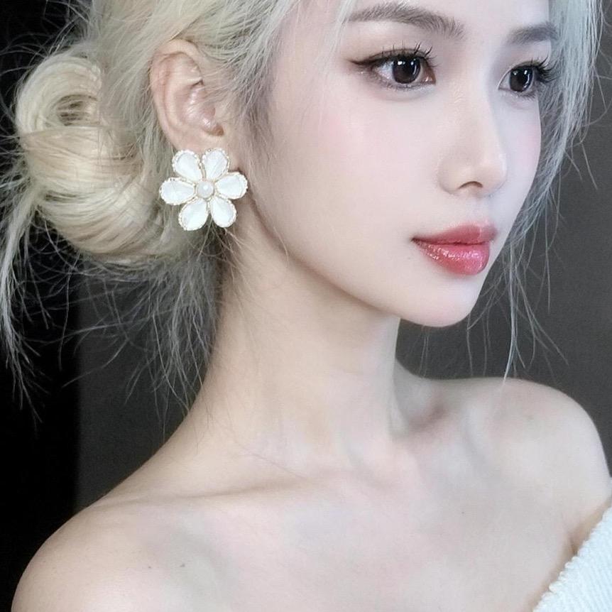 🧚🏼‍♂️🧚🏼‍♂️