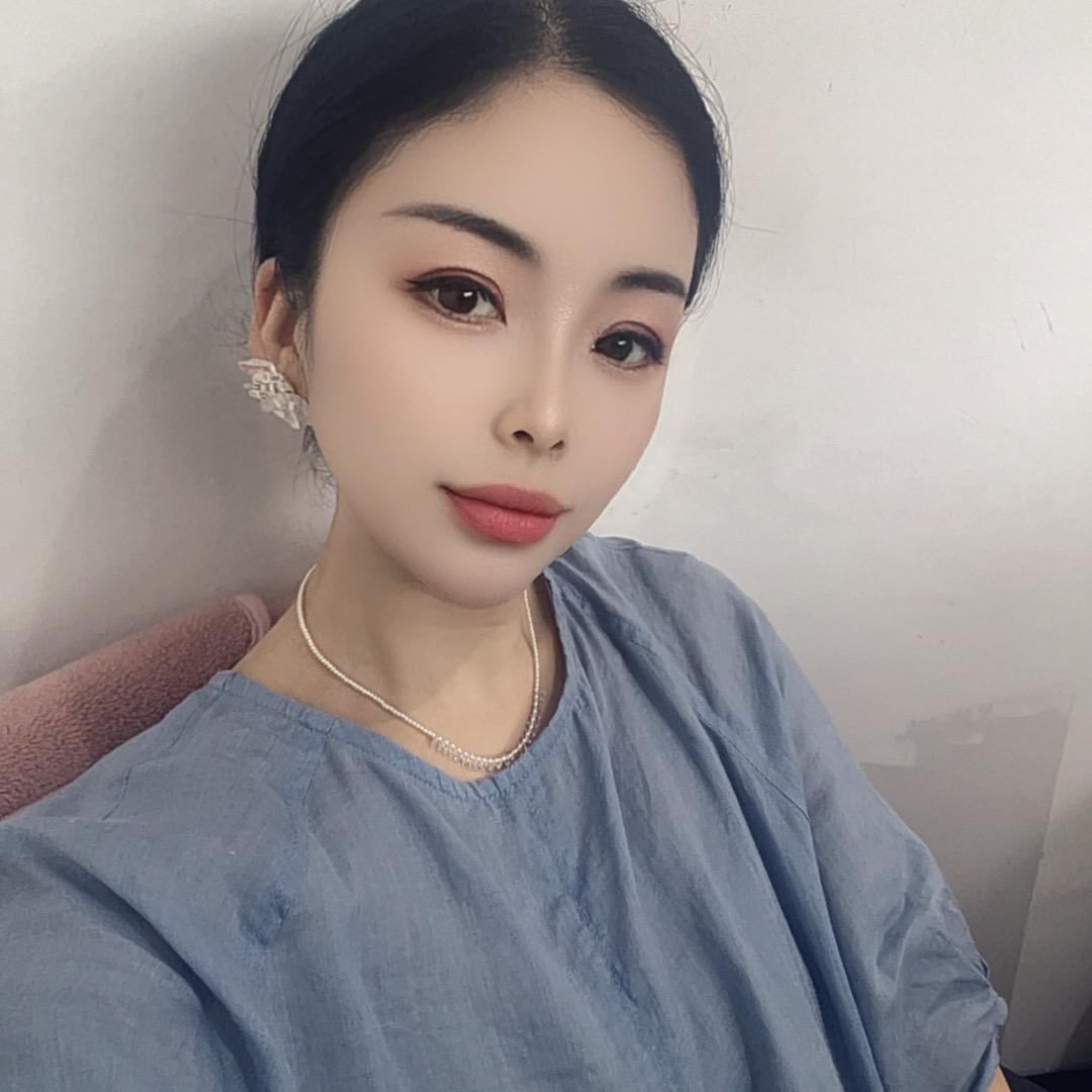 是燕子吖（连赞拉黑）