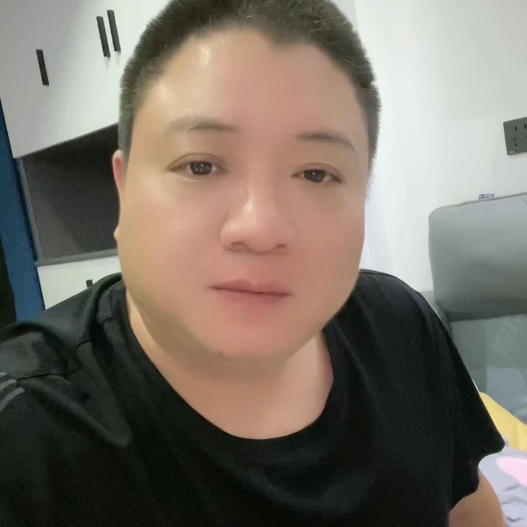 @伟哥香樟王子🤴