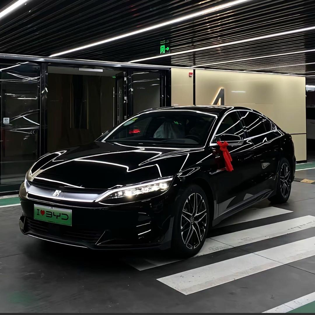 鹏gg~在跑车