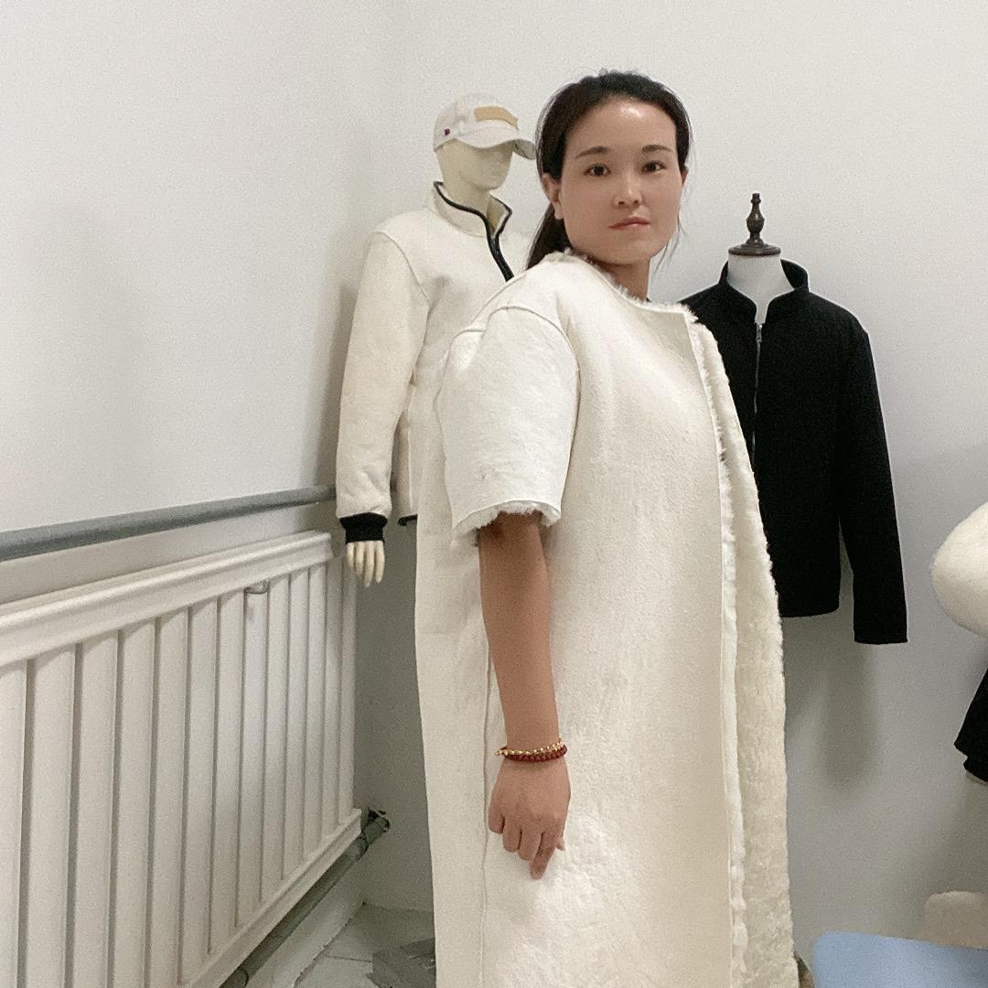 暖冬服饰皮毛一体工厂店