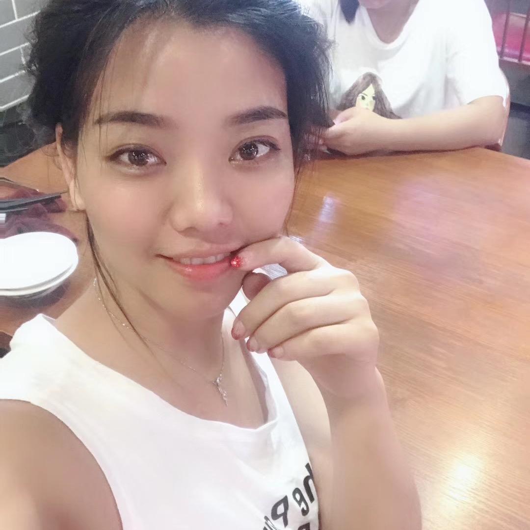 快乐的一只小青蛙