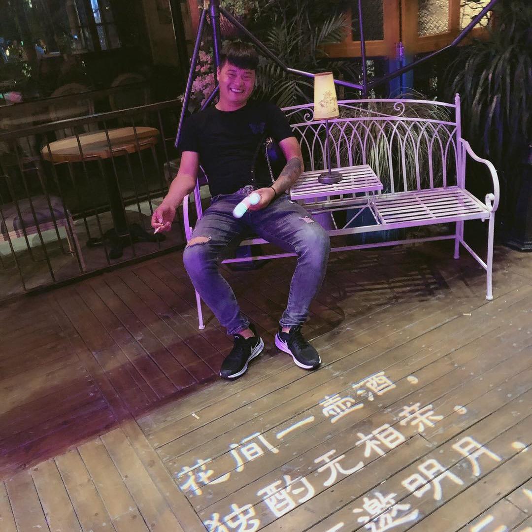 别人掼蛋．⭐️我掼你