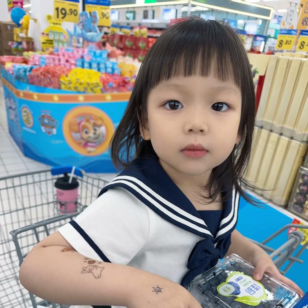 沐沐。。
