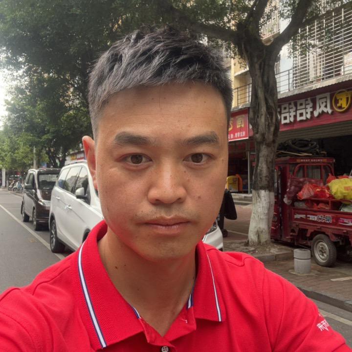 乘龙桂林通泰卡车搬运工
