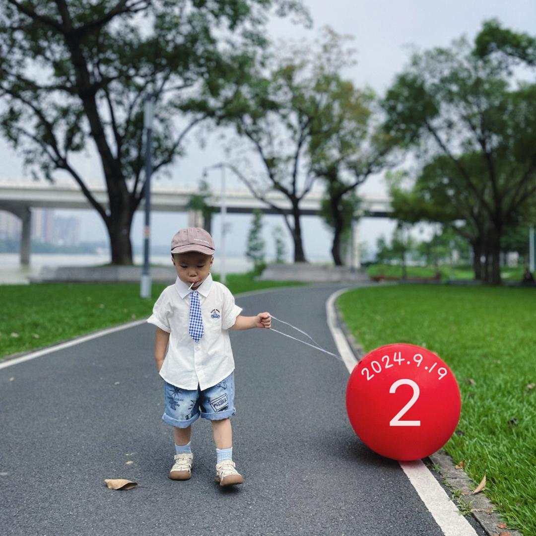 是小妹一家呀！