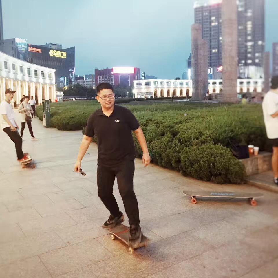 吕震看房（鲁盟房产）