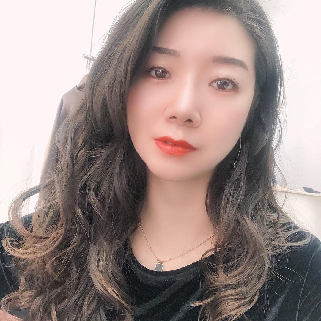 娜很美