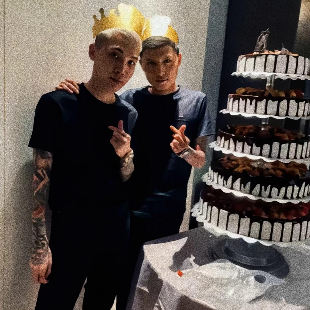 ㅤ￴￴︋︋︋︋︋   ㅤㅤㅤㅤ