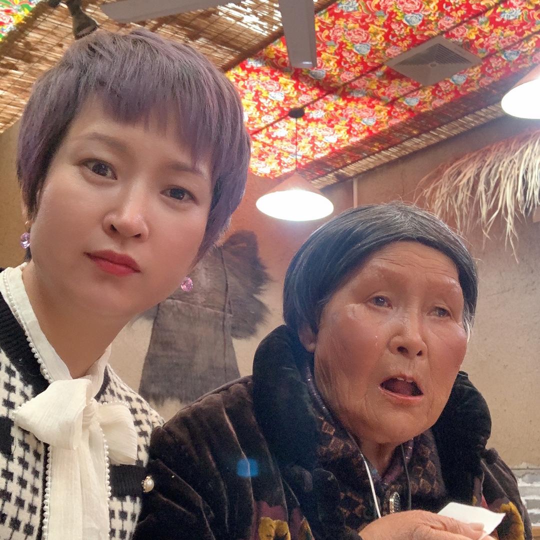 户外莉姐（早上8:50开播）