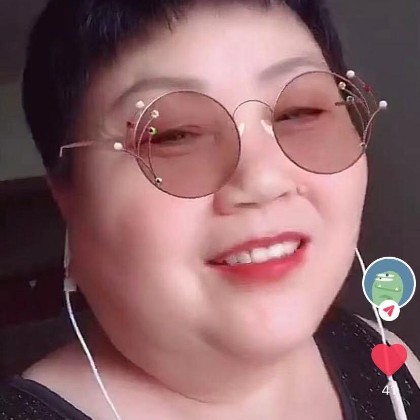 倪艳