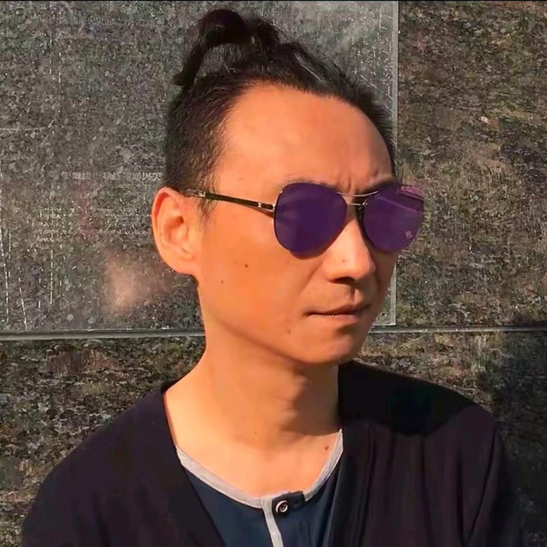 情报官刘皇叔