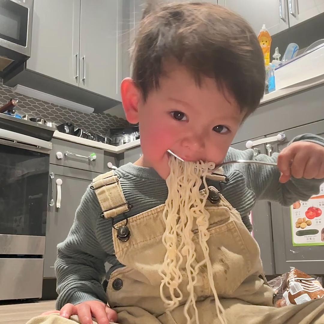 鸡蛋哥乌安饼
