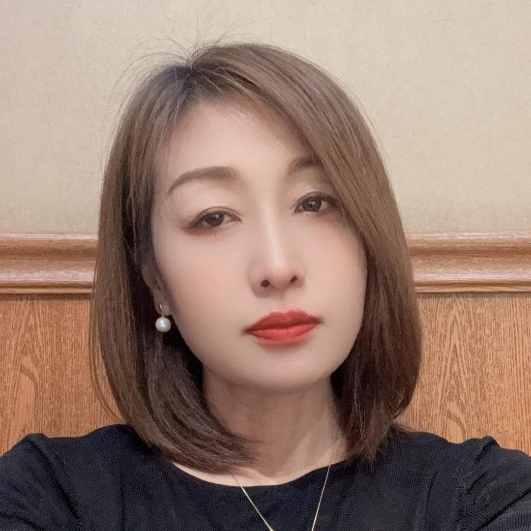 @薇薇·一笑