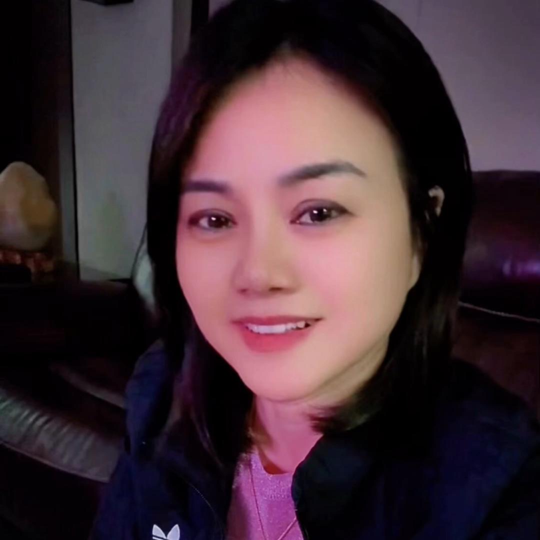 爱笑的女人（69年的🐔）