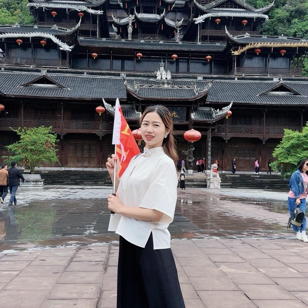 重庆导游瑶瑶