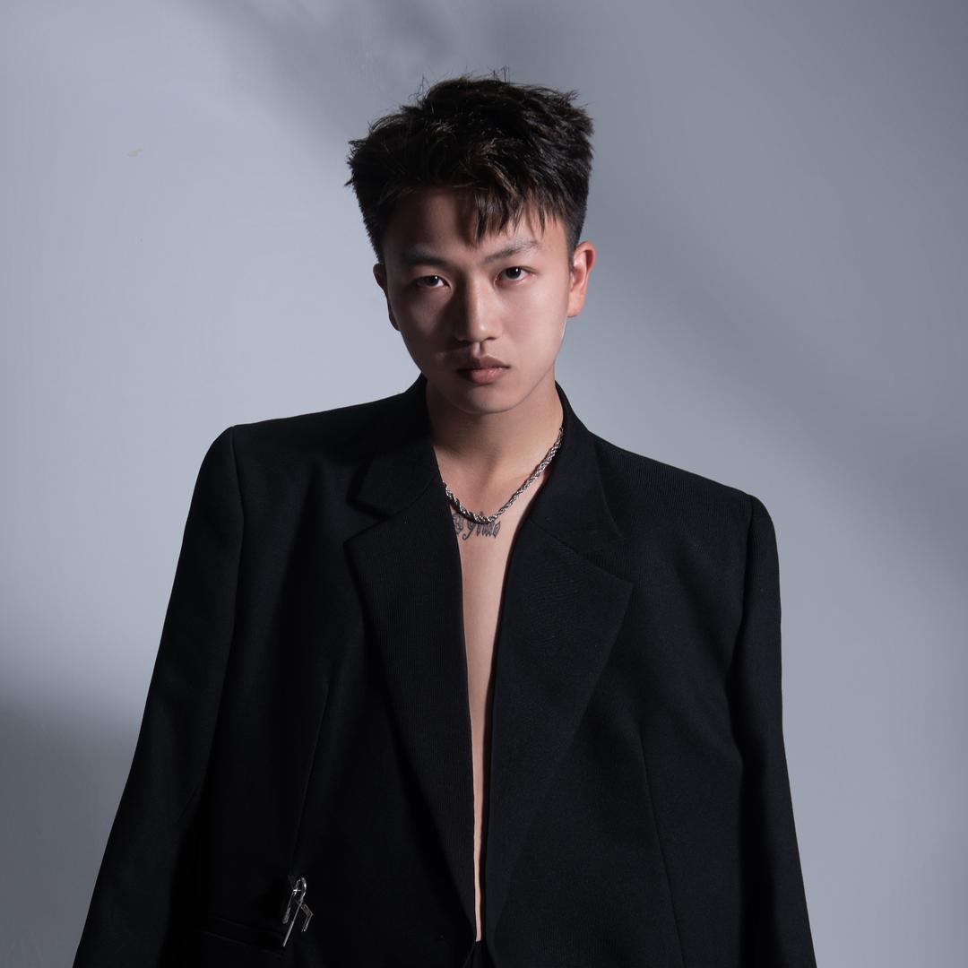 巴中发型设计 TC昕杰
