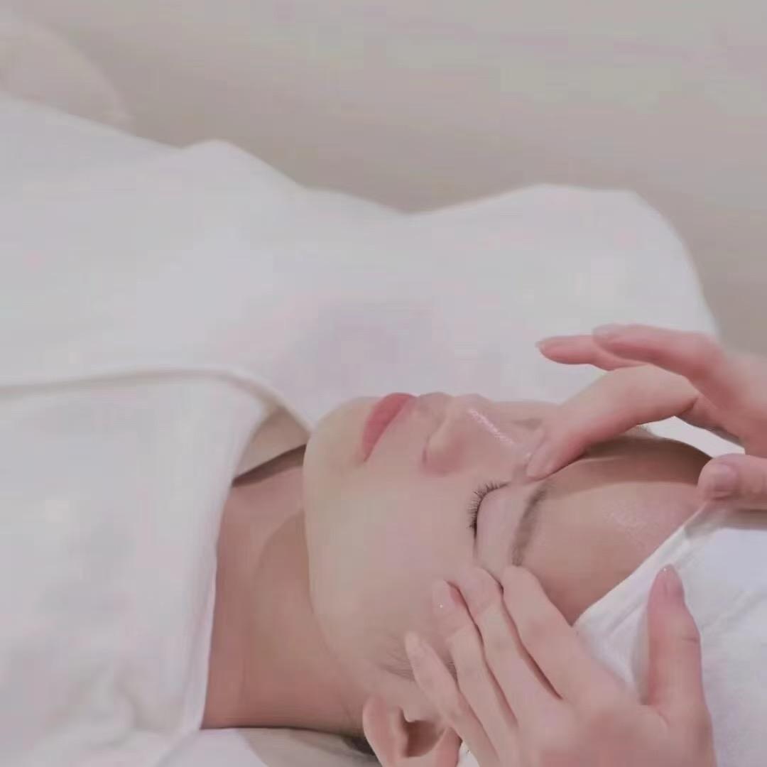 桃子爱护肤