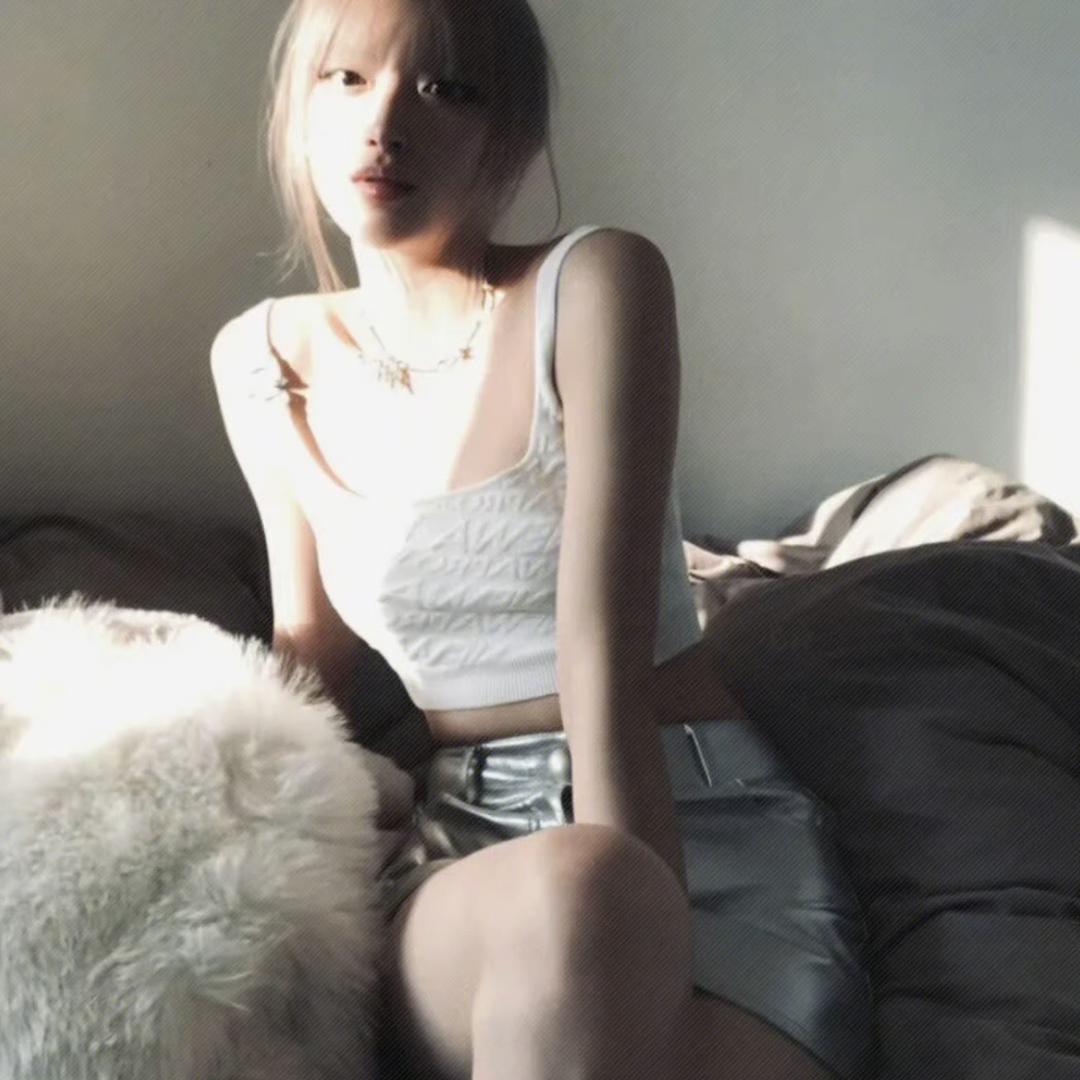 李李-