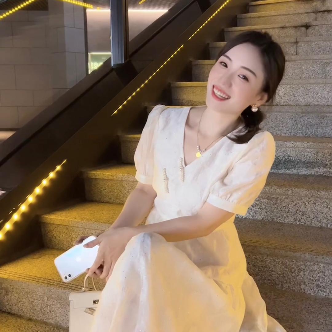 九颜服饰