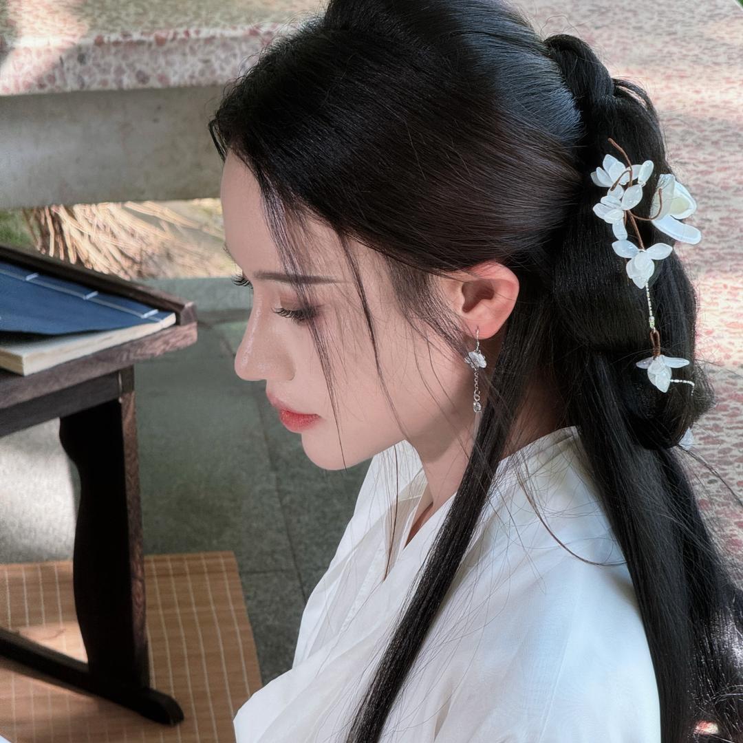 汤董事